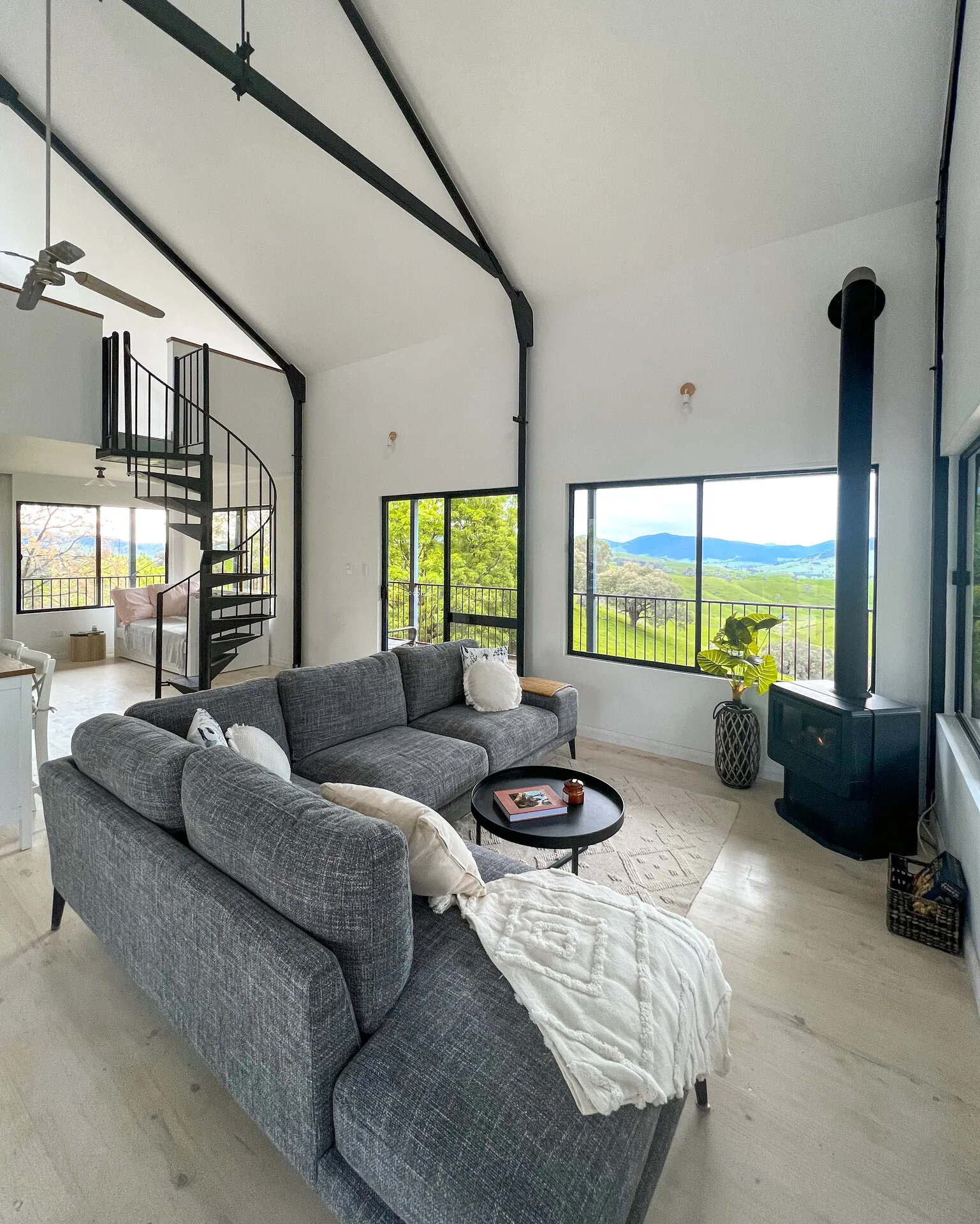 5 Unique Nature Stays in Victoria, best accomodation in the high country, luxury accomodation in victoria, luxury,